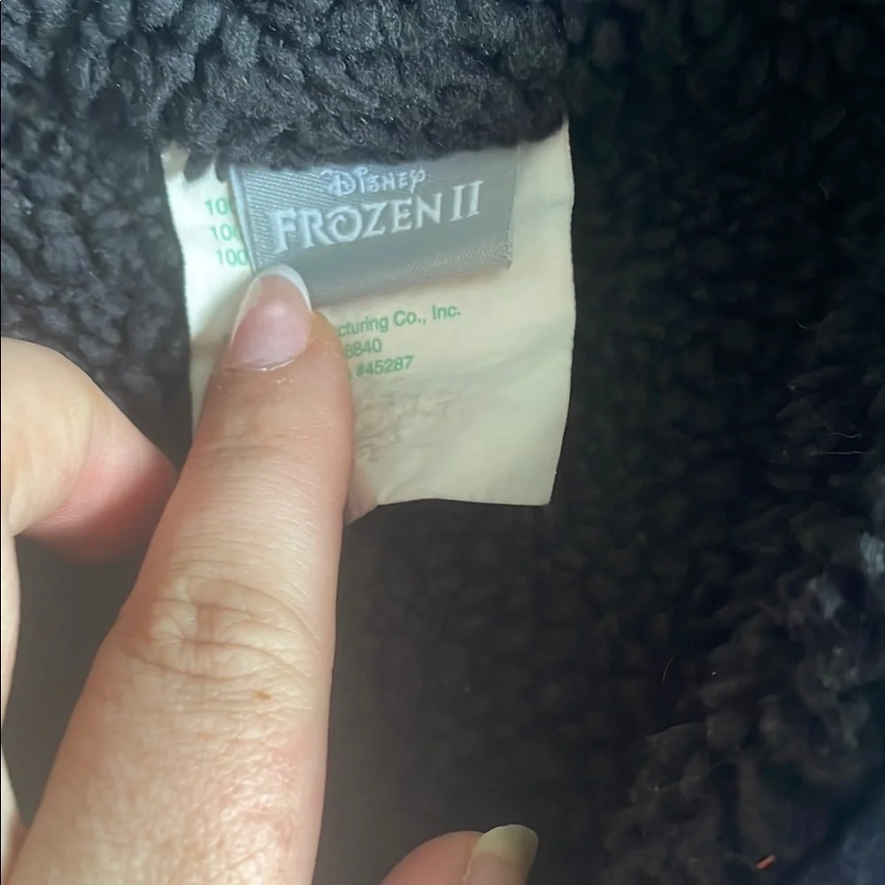 Frozen II Olaf Kids Blanket Hooded Cape - Picture 4 of 5